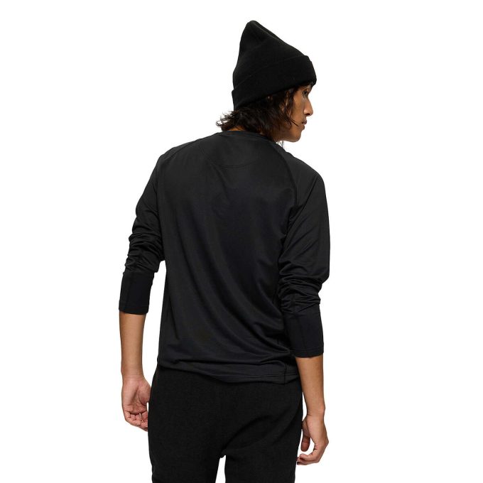 Men’s Tech Long Sleeve Tee Men’s Tech Long Sleeve Tee